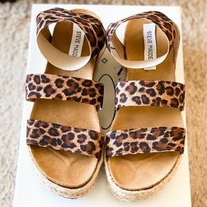 Steve Madden- Kimmie shoe (Leopard print)